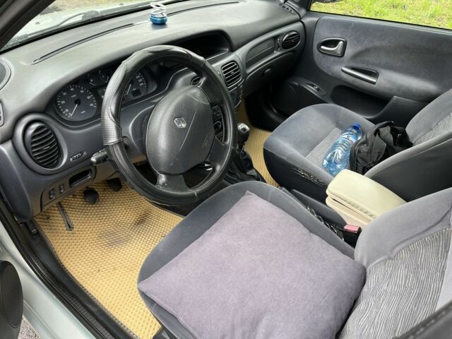 Серый Рено Меган, объемом двигателя 1.4 л и пробегом 220 тыс. км за 3400 $, фото 10 на Automoto.ua