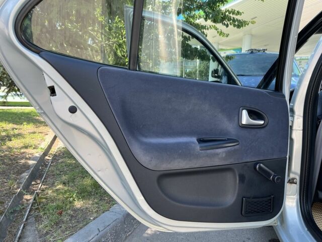 Серый Рено Меган, объемом двигателя 1.4 л и пробегом 220 тыс. км за 3400 $, фото 15 на Automoto.ua