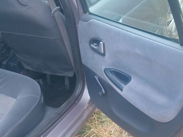 Сірий Рено Меган, об'ємом двигуна 1.9 л та пробігом 312 тис. км за 2700 $, фото 1 на Automoto.ua