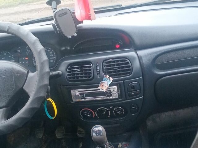 Сірий Рено Меган, об'ємом двигуна 1.9 л та пробігом 312 тис. км за 2700 $, фото 6 на Automoto.ua