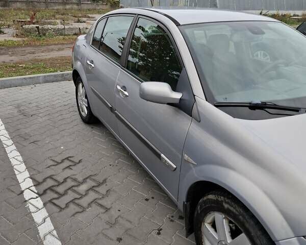 Серый Рено Меган, объемом двигателя 1.46 л и пробегом 155 тыс. км за 3700 $, фото 6 на Automoto.ua