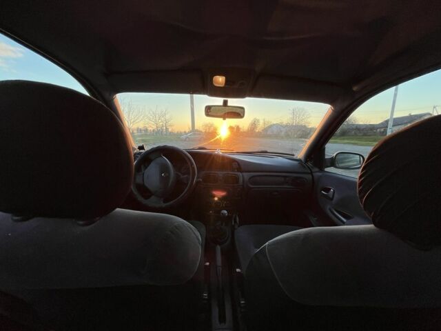 Серый Рено Меган, объемом двигателя 1.4 л и пробегом 280 тыс. км за 2300 $, фото 9 на Automoto.ua