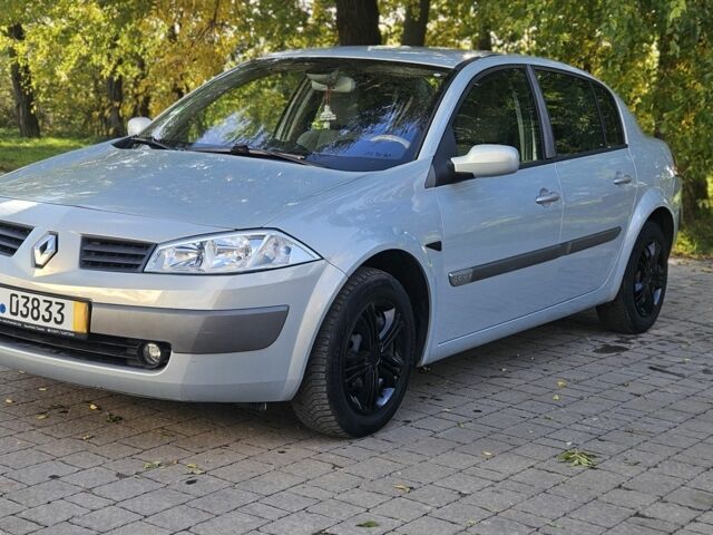 Сірий Рено Меган, об'ємом двигуна 1.6 л та пробігом 155 тис. км за 4300 $, фото 1 на Automoto.ua