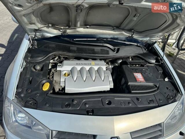 Серый Рено Меган, объемом двигателя 1.6 л и пробегом 262 тыс. км за 5800 $, фото 22 на Automoto.ua