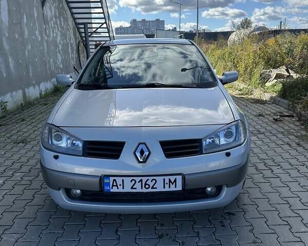 Серый Рено Меган, объемом двигателя 1.6 л и пробегом 262 тыс. км за 5800 $, фото 29 на Automoto.ua