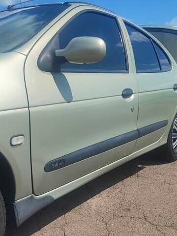 Рено Меган 2003 в Коростене на Automoto.ua Серый Рено Меган, объемом двигателя 1.39 л и пробегом 303 тыс. км за 3200 $, фото 8 на Automoto.ua