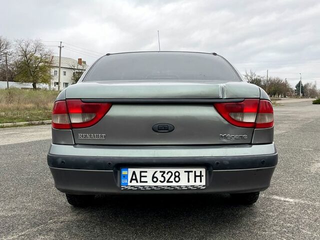 Серый Рено Меган, объемом двигателя 1.4 л и пробегом 260 тыс. км за 2100 $, фото 5 на Automoto.ua