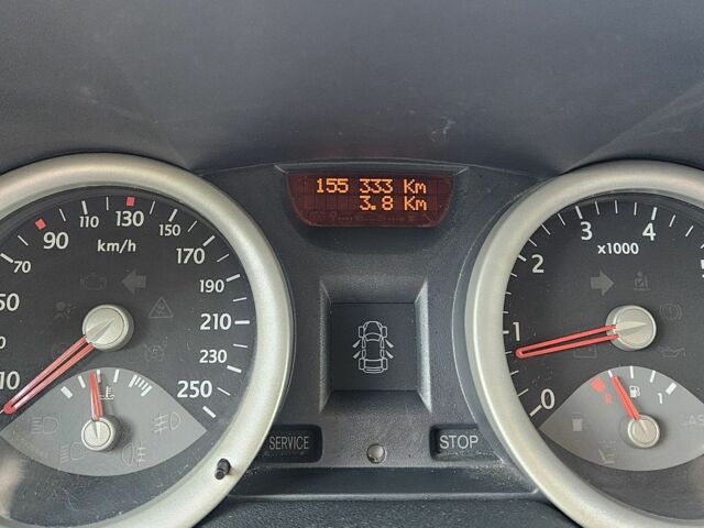 Сірий Рено Меган, об'ємом двигуна 1.6 л та пробігом 155 тис. км за 4300 $, фото 6 на Automoto.ua