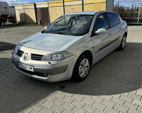 Серый Рено Меган, объемом двигателя 1.6 л и пробегом 262 тыс. км за 5800 $, фото 9 на Automoto.ua