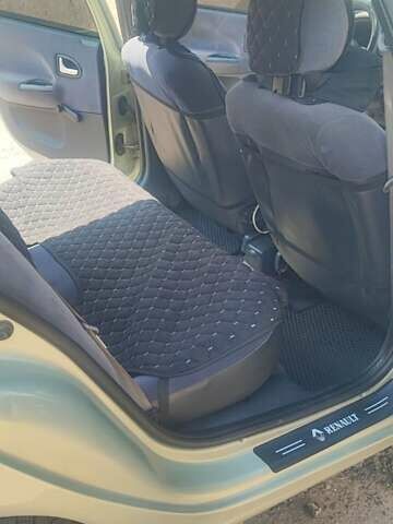 Рено Меган 2003 в Коростене на Automoto.ua Серый Рено Меган, объемом двигателя 1.39 л и пробегом 303 тыс. км за 3200 $, фото 12 на Automoto.ua