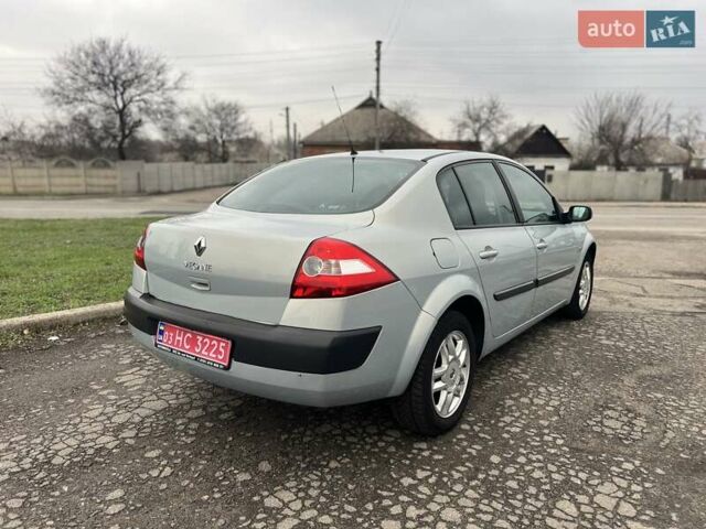 Сірий Рено Меган, об'ємом двигуна 1.6 л та пробігом 207 тис. км за 5100 $, фото 4 на Automoto.ua