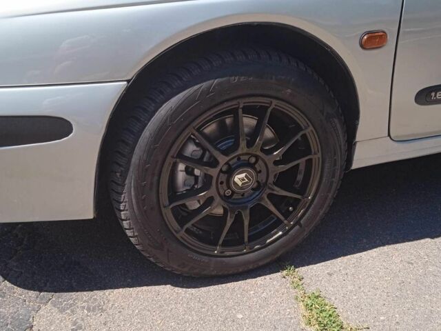 Серый Рено Меган, объемом двигателя 1.6 л и пробегом 322 тыс. км за 3500 $, фото 8 на Automoto.ua