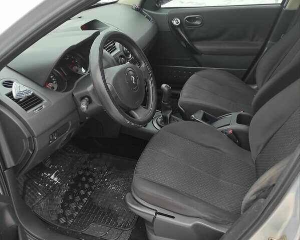 Сірий Рено Меган, об'ємом двигуна 1.6 л та пробігом 230 тис. км за 3333 $, фото 5 на Automoto.ua