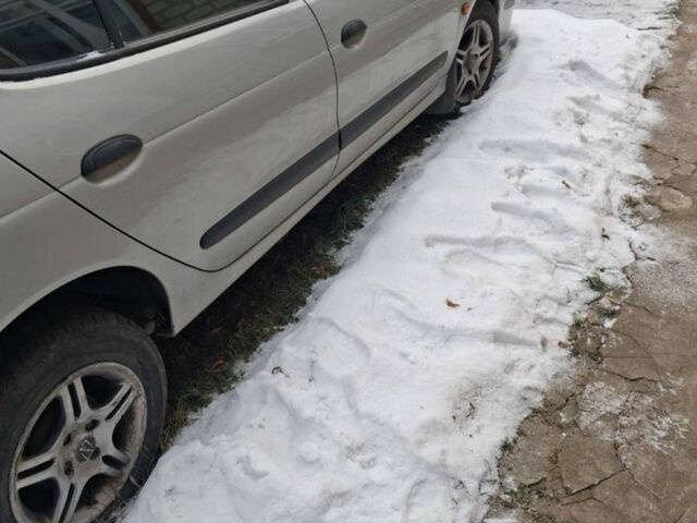 Сірий Рено Меган, об'ємом двигуна 1.4 л та пробігом 290 тис. км за 1500 $, фото 3 на Automoto.ua