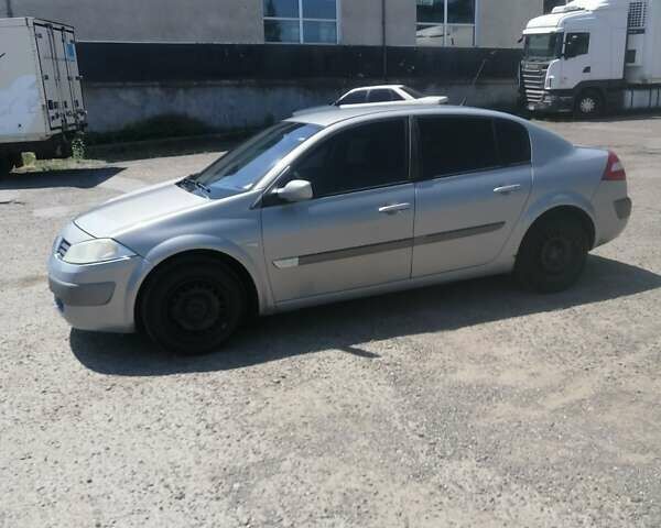 Сірий Рено Меган, об'ємом двигуна 1.6 л та пробігом 230 тис. км за 5000 $, фото 4 на Automoto.ua