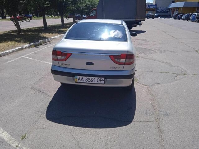 Серый Рено Меган, объемом двигателя 1.6 л и пробегом 322 тыс. км за 3500 $, фото 4 на Automoto.ua