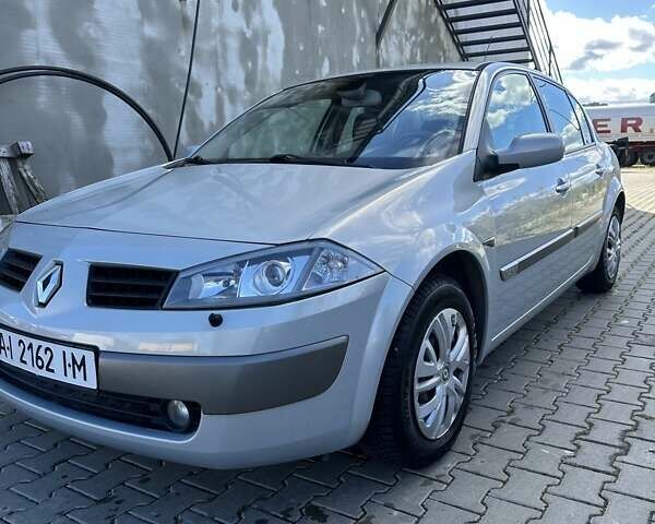 Серый Рено Меган, объемом двигателя 1.6 л и пробегом 262 тыс. км за 5800 $, фото 33 на Automoto.ua
