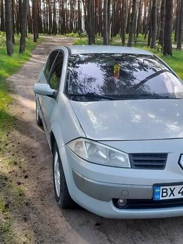 Серый Рено Меган, объемом двигателя 1.6 л и пробегом 363 тыс. км за 3700 $, фото 7 на Automoto.ua