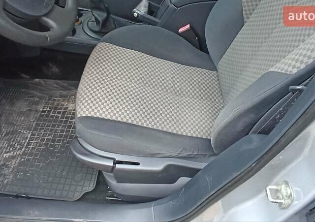 Серый Рено Меган, объемом двигателя 1.6 л и пробегом 243 тыс. км за 4700 $, фото 24 на Automoto.ua