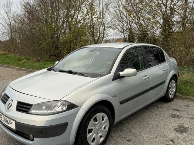 Серый Рено Меган, объемом двигателя 1.6 л и пробегом 340 тыс. км за 3500 $, фото 7 на Automoto.ua