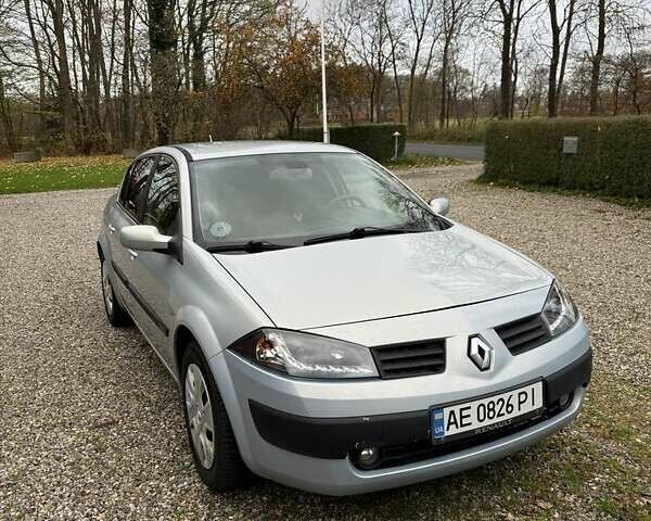 Сірий Рено Меган, об'ємом двигуна 1.6 л та пробігом 340 тис. км за 3500 $, фото 1 на Automoto.ua
