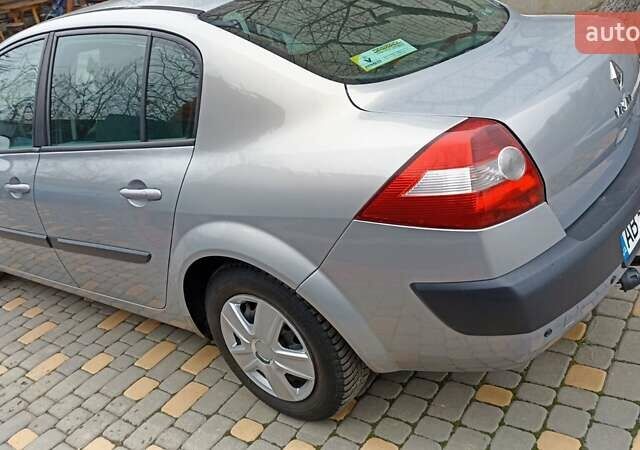 Серый Рено Меган, объемом двигателя 1.6 л и пробегом 243 тыс. км за 4700 $, фото 3 на Automoto.ua