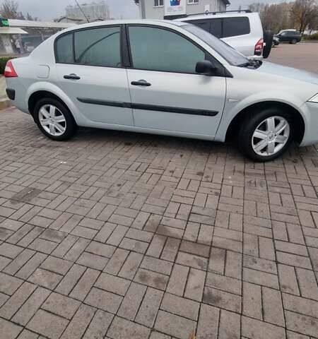 Серый Рено Меган, объемом двигателя 1.6 л и пробегом 127 тыс. км за 4700 $, фото 9 на Automoto.ua