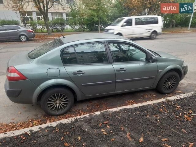 Серый Рено Меган, объемом двигателя 1.6 л и пробегом 311 тыс. км за 3800 $, фото 1 на Automoto.ua