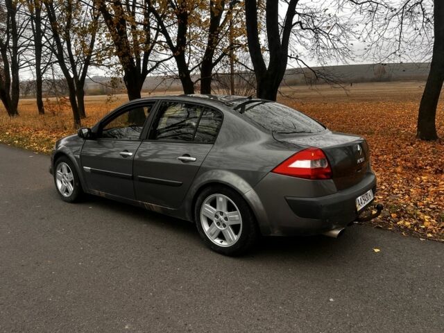 Серый Рено Меган, объемом двигателя 1.4 л и пробегом 216 тыс. км за 6500 $, фото 3 на Automoto.ua