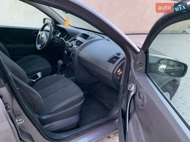 Сірий Рено Меган, об'ємом двигуна 1.6 л та пробігом 299 тис. км за 3500 $, фото 6 на Automoto.ua