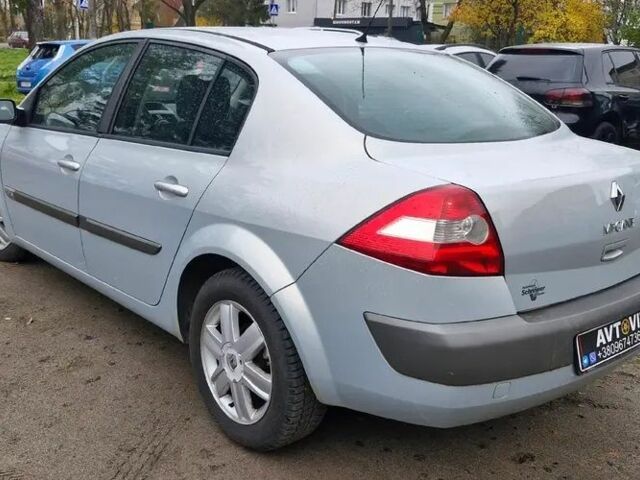 Серый Рено Меган, объемом двигателя 2 л и пробегом 220 тыс. км за 4999 $, фото 1 на Automoto.ua