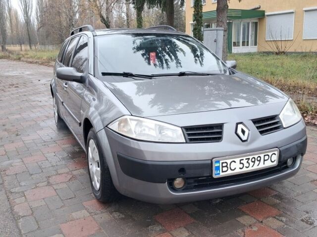 Сірий Рено Меган, об'ємом двигуна 1.5 л та пробігом 400 тис. км за 3999 $, фото 1 на Automoto.ua