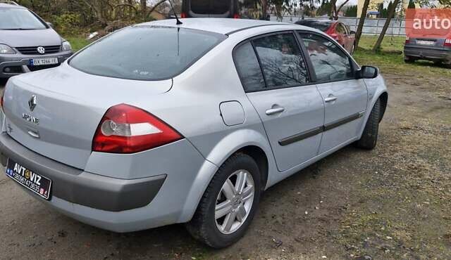 Сірий Рено Меган, об'ємом двигуна 2 л та пробігом 224 тис. км за 5300 $, фото 7 на Automoto.ua