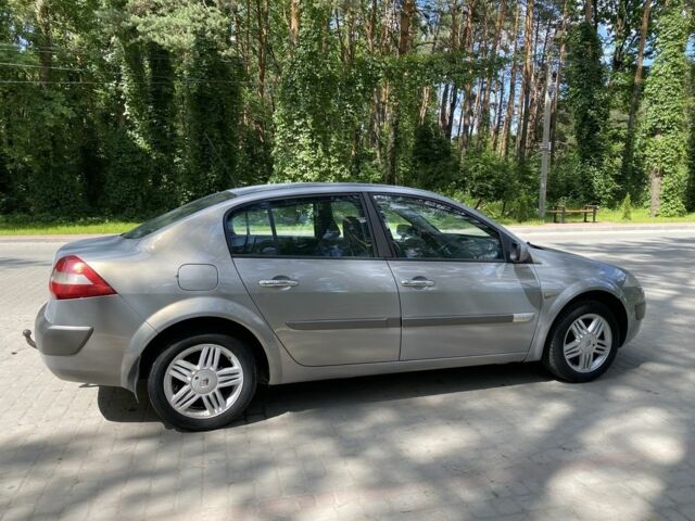 Сірий Рено Меган, об'ємом двигуна 1.5 л та пробігом 230 тис. км за 3100 $, фото 9 на Automoto.ua