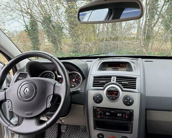 Сірий Рено Меган, об'ємом двигуна 1.6 л та пробігом 340 тис. км за 3500 $, фото 9 на Automoto.ua