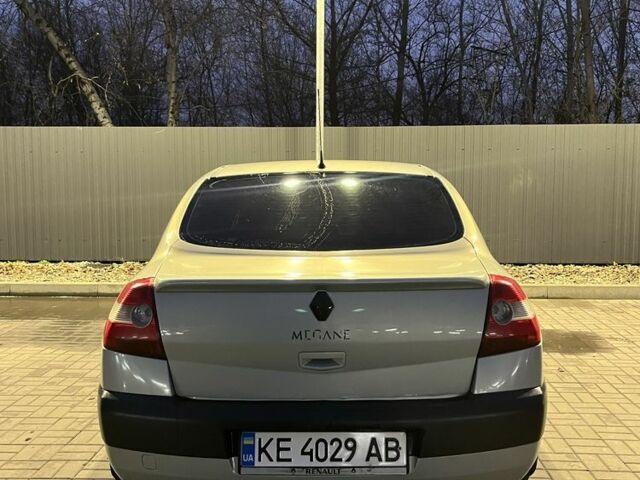 Серый Рено Меган, объемом двигателя 1.4 л и пробегом 220 тыс. км за 3900 $, фото 3 на Automoto.ua