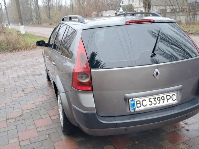 Сірий Рено Меган, об'ємом двигуна 1.5 л та пробігом 400 тис. км за 3999 $, фото 5 на Automoto.ua