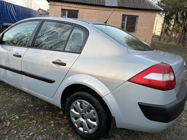 Серый Рено Меган, объемом двигателя 1.4 л и пробегом 350 тыс. км за 3900 $, фото 6 на Automoto.ua