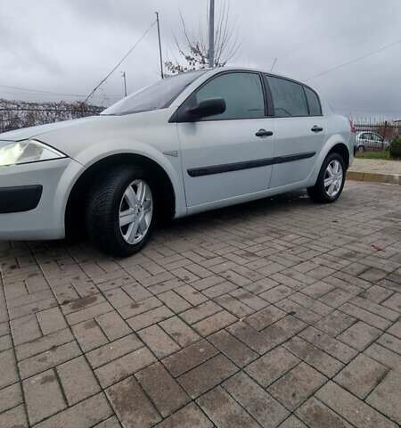 Серый Рено Меган, объемом двигателя 1.6 л и пробегом 127 тыс. км за 4700 $, фото 13 на Automoto.ua