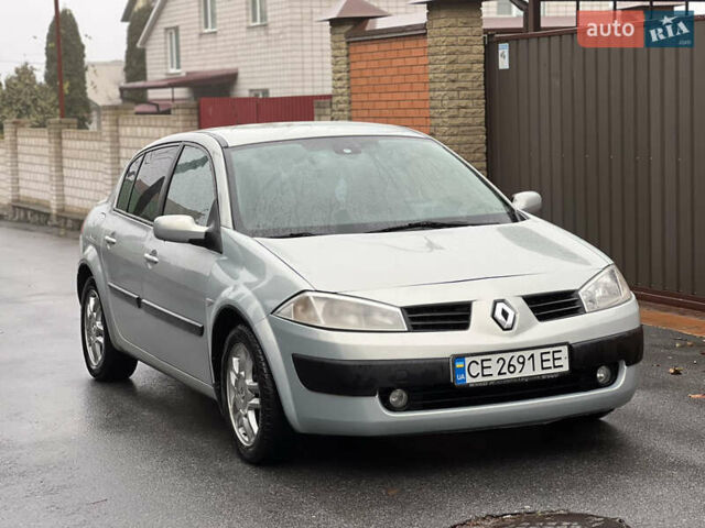 Серый Рено Меган, объемом двигателя 1.6 л и пробегом 240 тыс. км за 3600 $, фото 1 на Automoto.ua