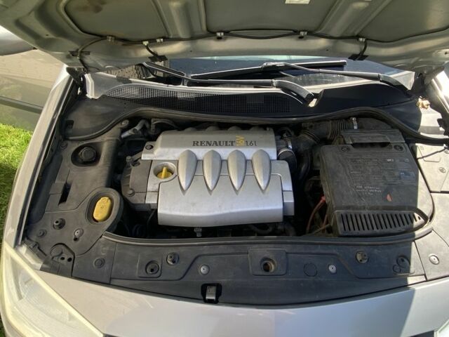 Серый Рено Меган, объемом двигателя 1.6 л и пробегом 206 тыс. км за 5000 $, фото 6 на Automoto.ua
