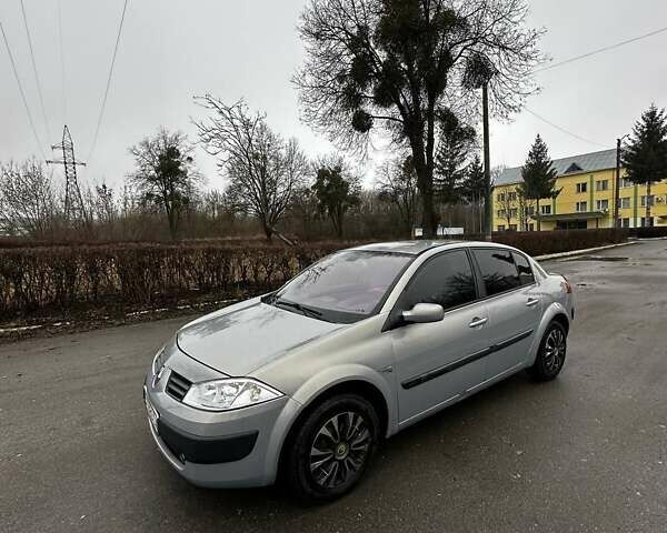 Серый Рено Меган, объемом двигателя 1.5 л и пробегом 285 тыс. км за 4200 $, фото 31 на Automoto.ua