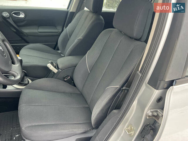 Серый Рено Меган, объемом двигателя 1.6 л и пробегом 148 тыс. км за 4999 $, фото 24 на Automoto.ua