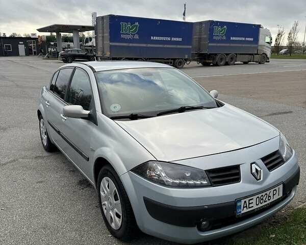 Сірий Рено Меган, об'ємом двигуна 1.6 л та пробігом 340 тис. км за 3500 $, фото 11 на Automoto.ua