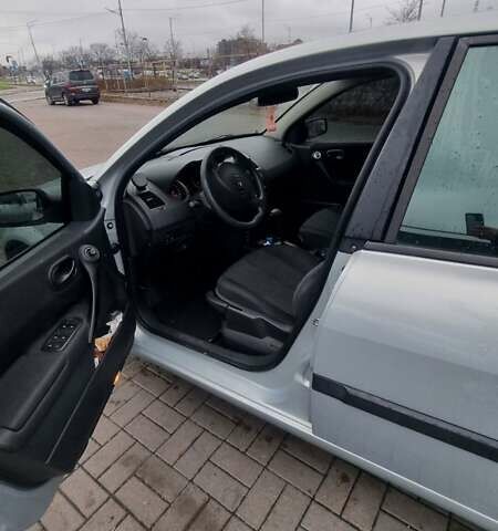 Серый Рено Меган, объемом двигателя 1.6 л и пробегом 127 тыс. км за 4700 $, фото 3 на Automoto.ua