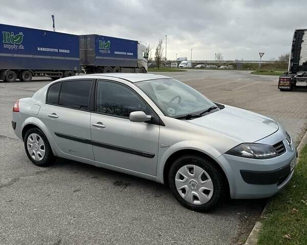 Сірий Рено Меган, об'ємом двигуна 1.6 л та пробігом 340 тис. км за 3500 $, фото 12 на Automoto.ua