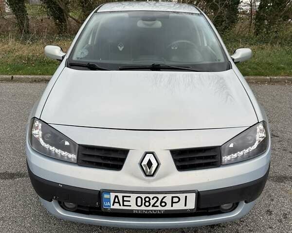 Сірий Рено Меган, об'ємом двигуна 1.6 л та пробігом 340 тис. км за 3500 $, фото 4 на Automoto.ua