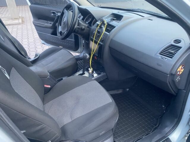 Серый Рено Меган, объемом двигателя 1.6 л и пробегом 197 тыс. км за 2800 $, фото 4 на Automoto.ua