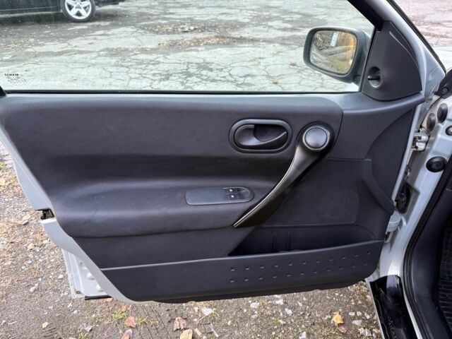 Серый Рено Меган, объемом двигателя 1.4 л и пробегом 350 тыс. км за 3900 $, фото 14 на Automoto.ua