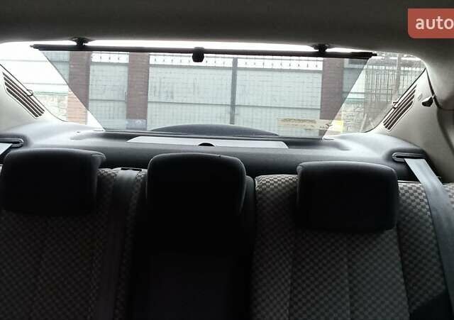 Серый Рено Меган, объемом двигателя 1.6 л и пробегом 243 тыс. км за 4700 $, фото 29 на Automoto.ua